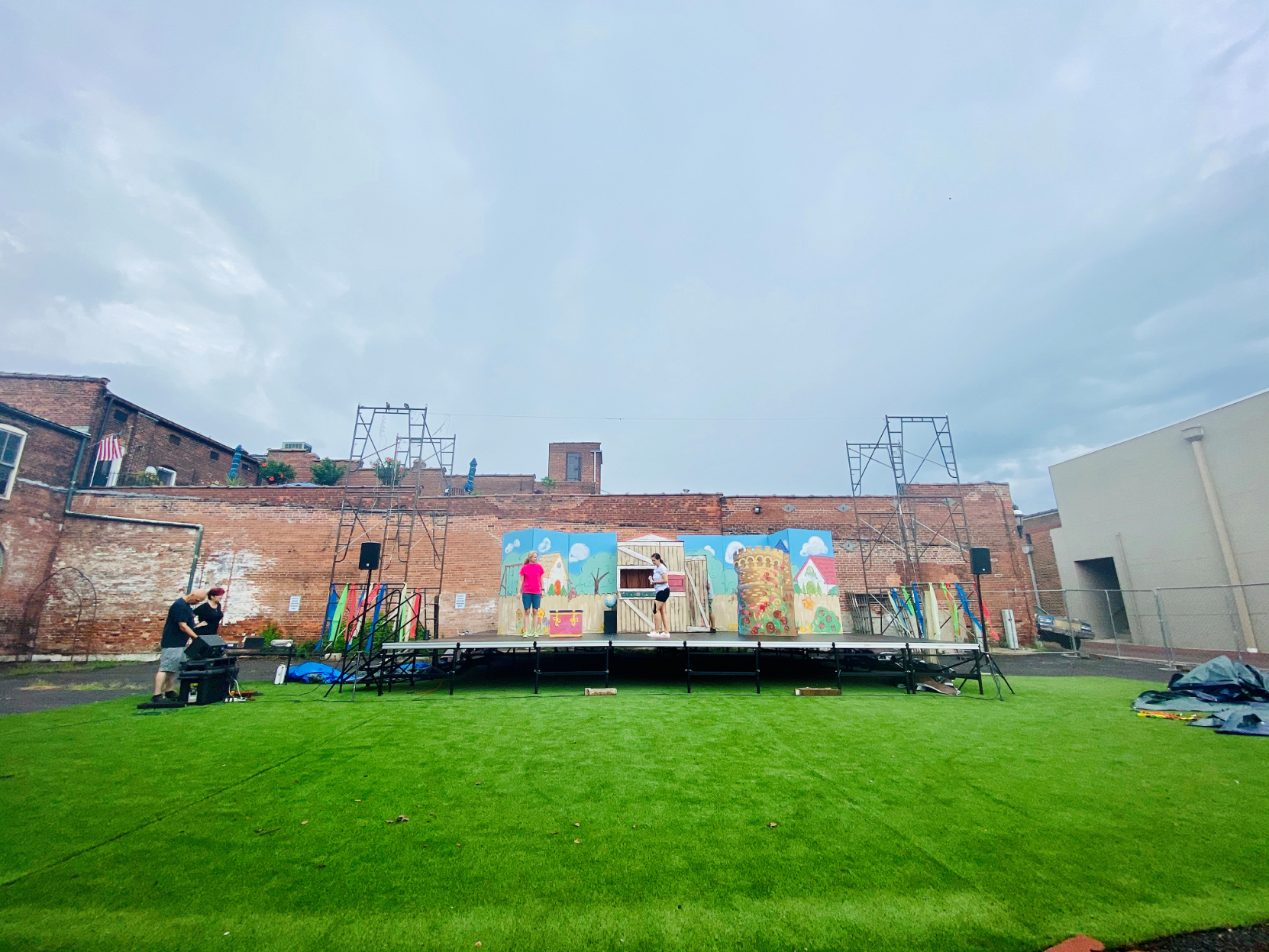 MARKET HOUSE THEATRE OUTDOOR STAGE SMALLER.png